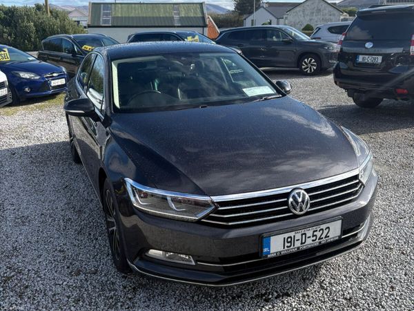 Volkswagen Passat Saloon, Diesel, 2019, Grey