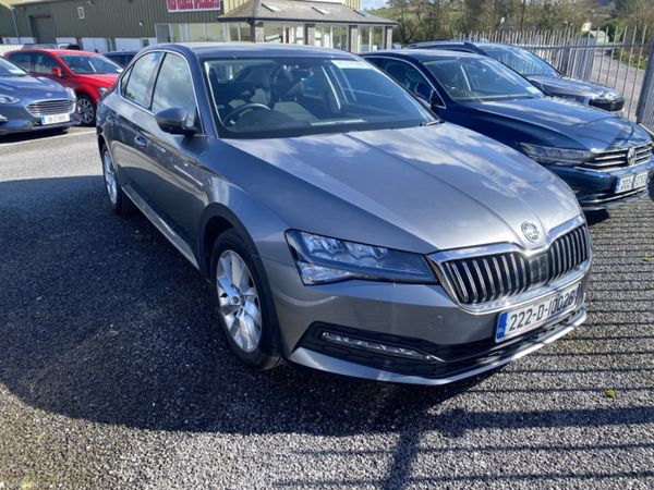 Skoda Superb Hatchback, Diesel, 2022, Grey