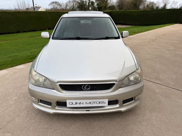 Lexus IS Saloon, Petrol, 2000, Silver