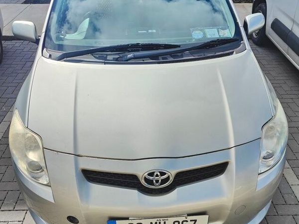 Toyota Auris Hatchback, Petrol, 2008, Silver