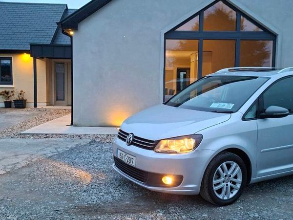 Volkswagen Touran MPV, Diesel, 2015, Silver