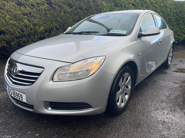 Vauxhall Insignia Hatchback, Diesel, 2010, Silver