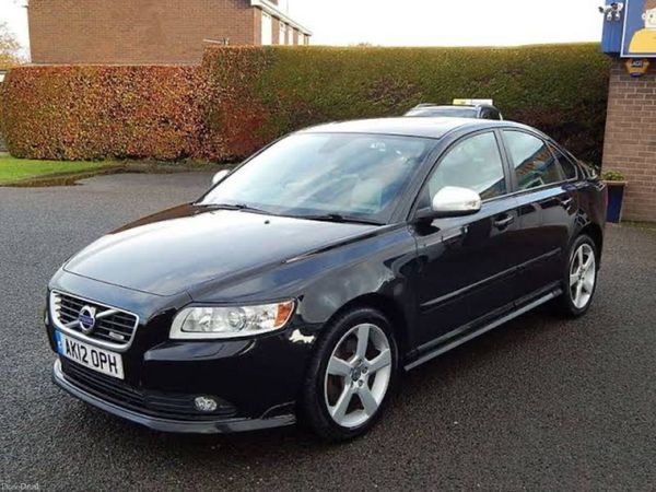 Volvo S40 Saloon, Diesel, 2011, Black