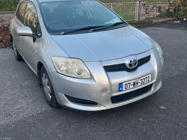 Toyota Auris Hatchback, Petrol, 2007, Silver