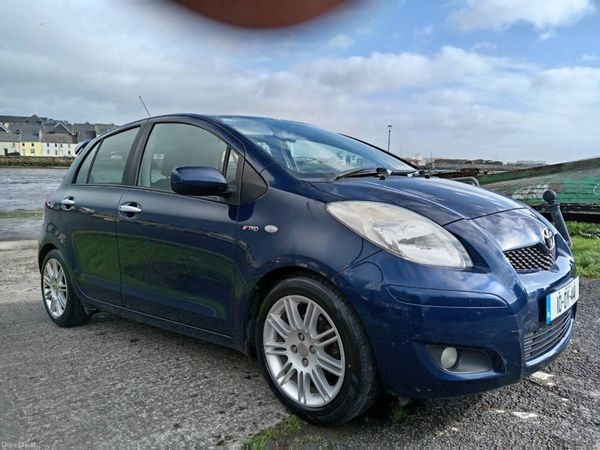 Toyota Yaris Hatchback, Petrol, 2010, Blue
