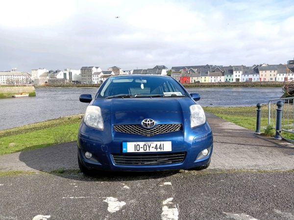 Toyota Yaris Hatchback, Petrol, 2010, Blue