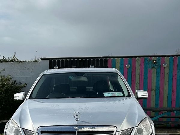 Mercedes-Benz E-Class Saloon, Diesel, 2010, Silver