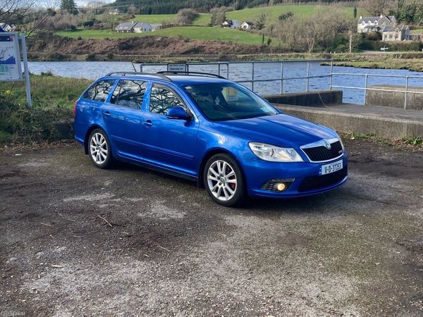 Skoda Octavia Estate, Diesel, 2011, Blue