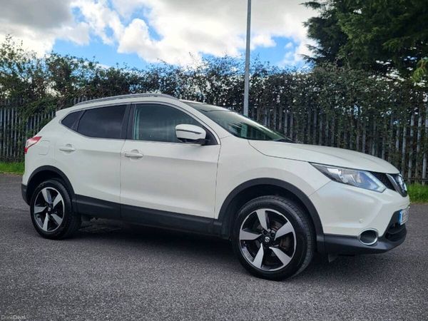 Nissan Qashqai Hatchback, Diesel, 2016, White