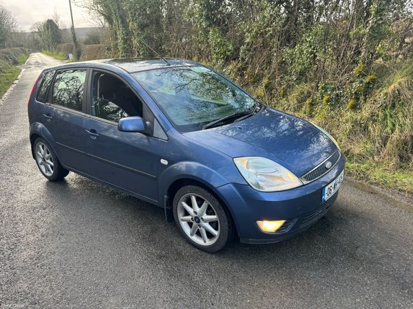 Ford Fiesta Hatchback, Petrol, 2006, Blue