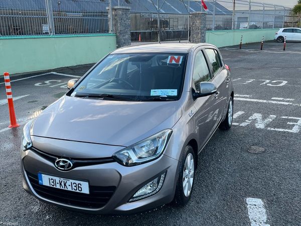 Hyundai i20 Hatchback, Petrol, 2013, Bronze