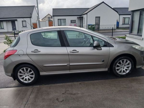 Peugeot 308 Hatchback, Diesel, 2011, Grey