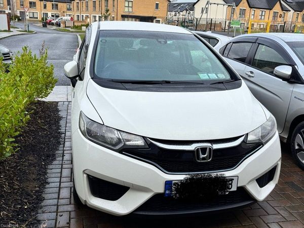Honda Fit Hatchback, Petrol Hybrid, 2017, White