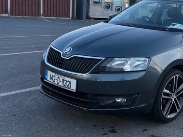 Skoda Rapid Hatchback, Petrol, 2014, Grey