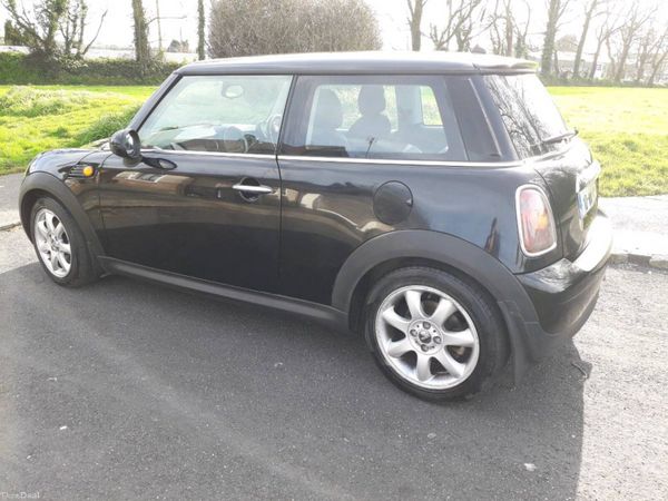 Mini Cooper Hatchback, Diesel, 2010, Black