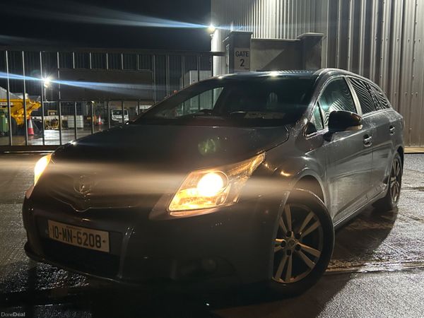 Toyota Avensis Estate, Diesel, 2010, Blue