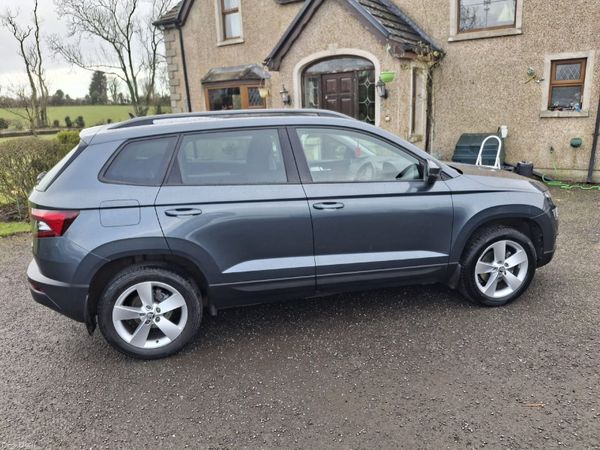 Skoda Karoq SUV, Diesel, 2019, Grey