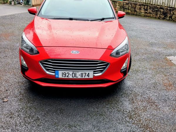 Ford Focus Hatchback, Diesel, 2019, Red