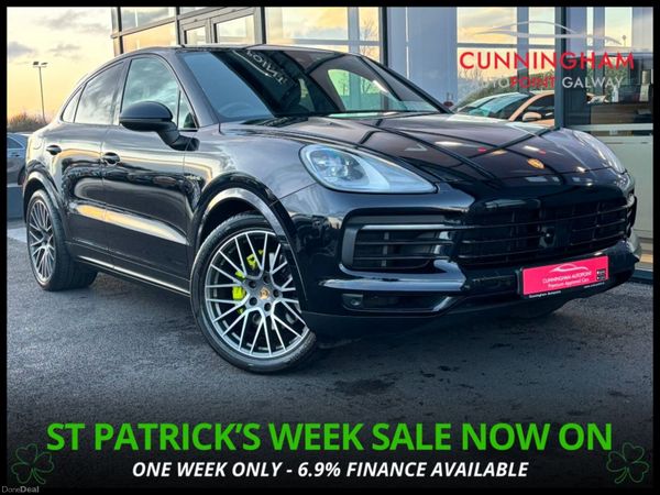 Porsche Cayenne SUV, Petrol Plug-in Hybrid, 2022, Black