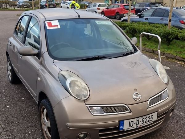 Nissan Micra Hatchback, Petrol, 2010, Gold