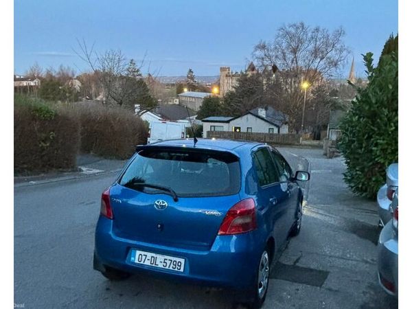 Toyota Yaris Hatchback, Petrol, 2007, Blue