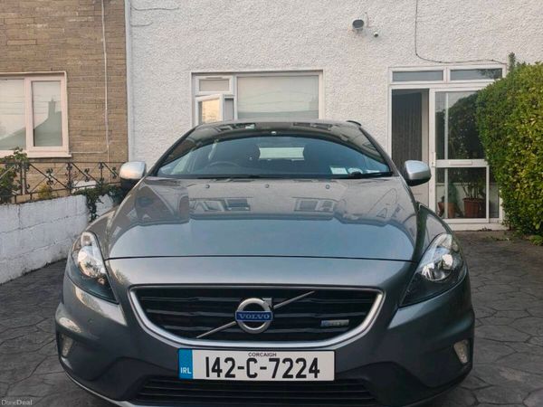 Volvo V40 Hatchback, Diesel, 2014, Grey