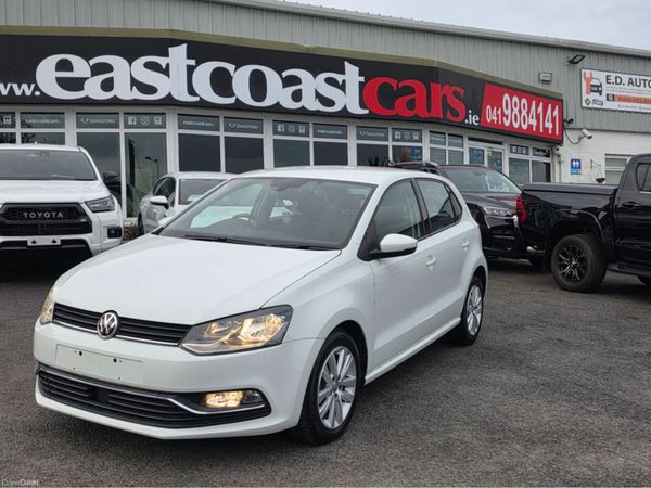 Volkswagen Polo Hatchback, Petrol, 2016, White