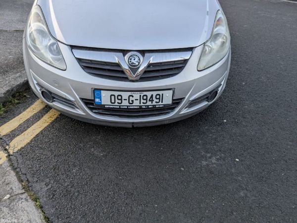 Vauxhall Corsa Hatchback, Petrol, 2009, Silver