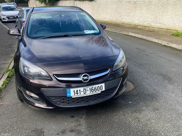 Opel Astra MPV, Diesel, 2014, Brown