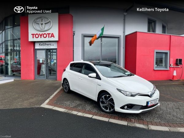 Toyota Auris MPV, Petrol Hybrid, 2017, White