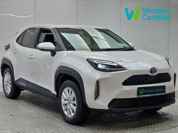 Toyota Yaris Cross SUV, Petrol Hybrid, 2021, White