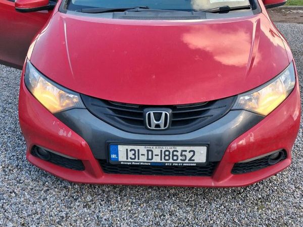 Honda Civic Hatchback, Diesel, 2013, Red
