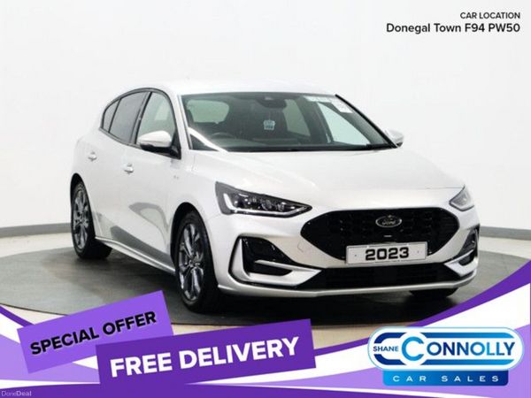 Ford Focus Hatchback, Petrol, 2023, Silver