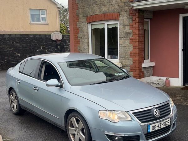 Volkswagen Passat Saloon, Diesel, 2008, Blue