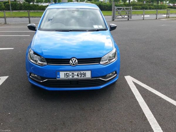 Volkswagen Polo Hatchback, Petrol, 2015, Blue