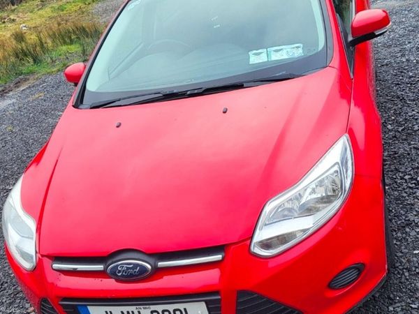 Ford Focus Hatchback, Diesel, 2011, Red