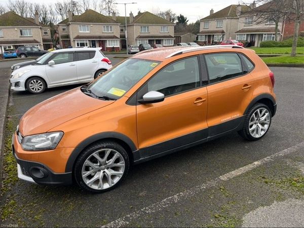 Volkswagen Polo Hatchback, Petrol, 2015, Orange