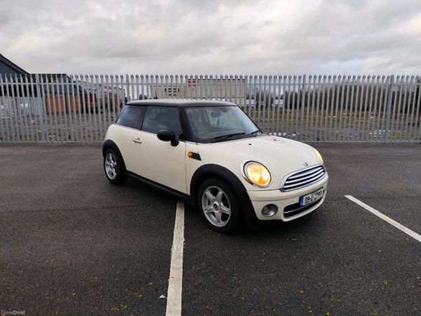 Mini Cooper Hatchback, Diesel, 2009, White