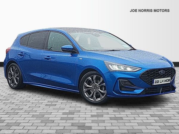 Ford Focus Hatchback, Diesel, 2022, Blue