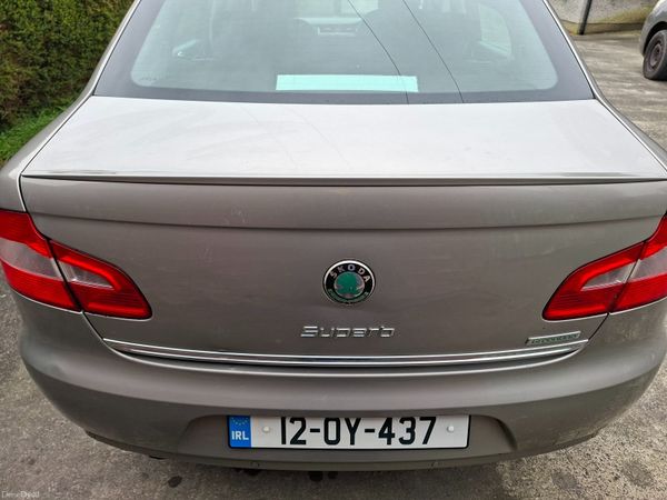 Skoda Superb Saloon, Diesel, 2012, Beige