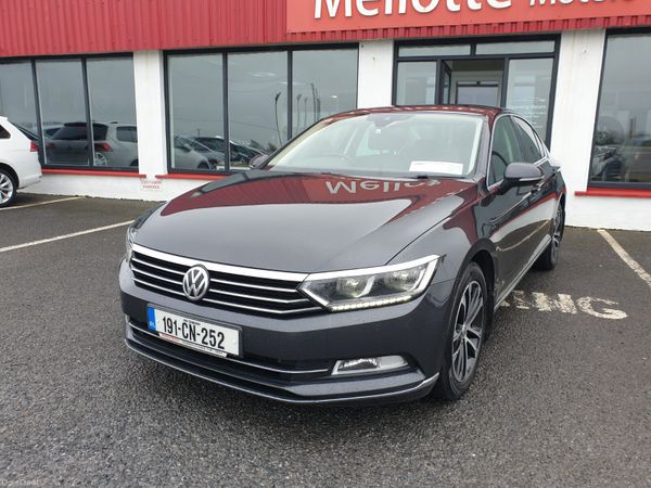 Volkswagen Passat Saloon, Diesel, 2019, Grey