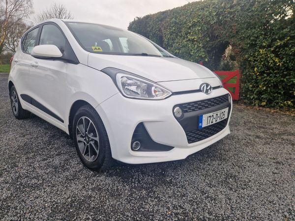Hyundai i10 Hatchback, Petrol, 2017, White