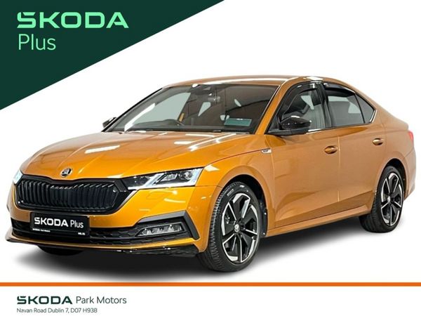 Skoda Octavia Saloon, Petrol, 2024, Orange