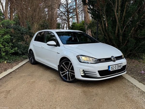 Volkswagen Golf Hatchback, Diesel, 2015, White