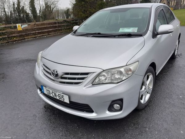 Toyota Corolla Saloon, Petrol, 2013, Silver