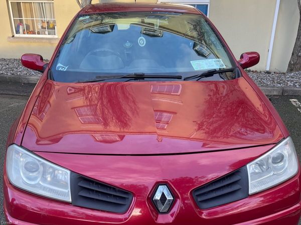 Renault Megane Hatchback, Petrol, 2008, Red