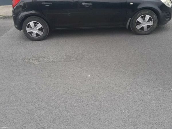 Opel Corsa Hatchback, Petrol, 2011, Black