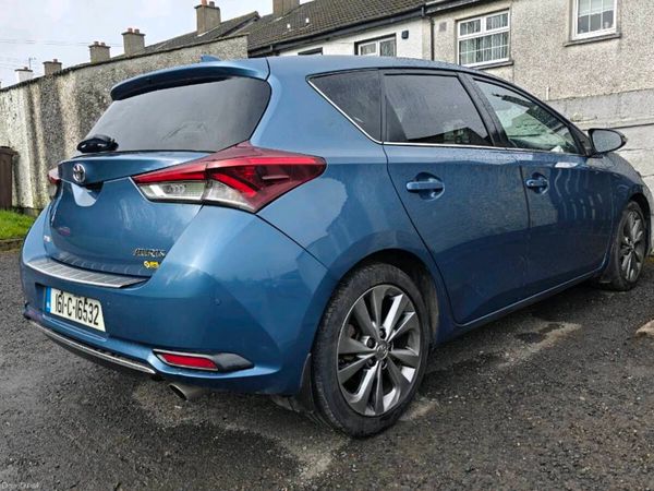 Toyota Auris Hatchback, Diesel, 2016, Blue