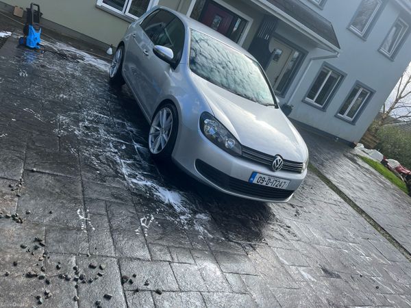 Volkswagen Golf Hatchback, Diesel, 2009, Silver