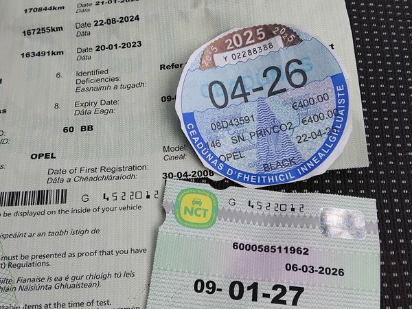 Opel Astra Hatchback, Petrol, 2008, Black